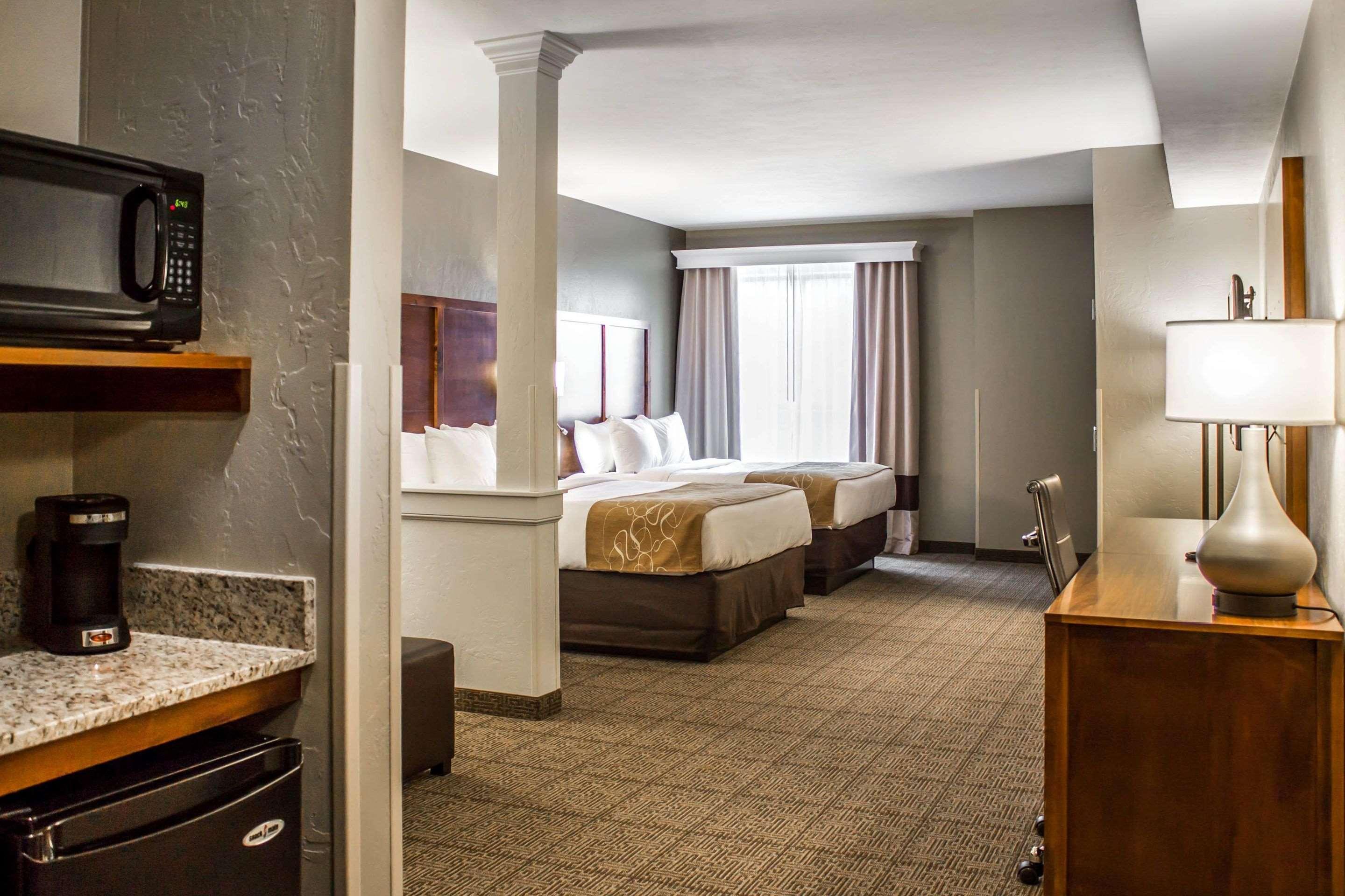 Comfort Suites Hartville-North Canton Uniontown Экстерьер фото