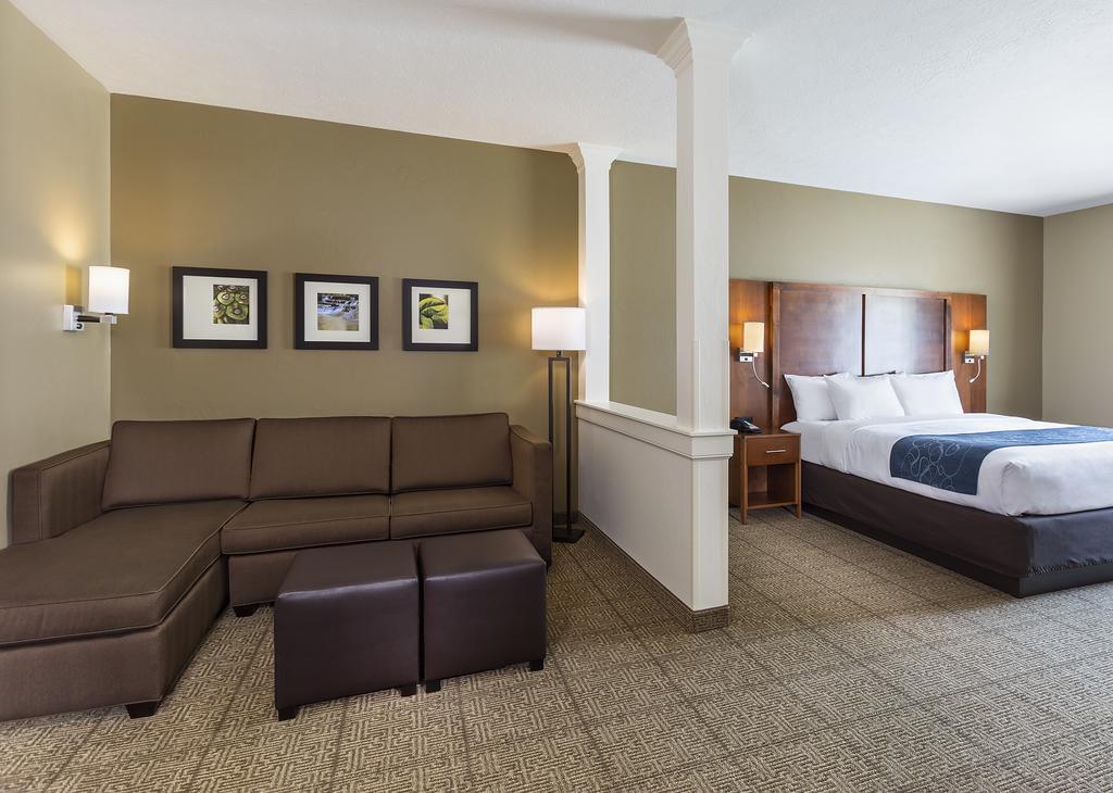 Comfort Suites Hartville-North Canton Uniontown Экстерьер фото